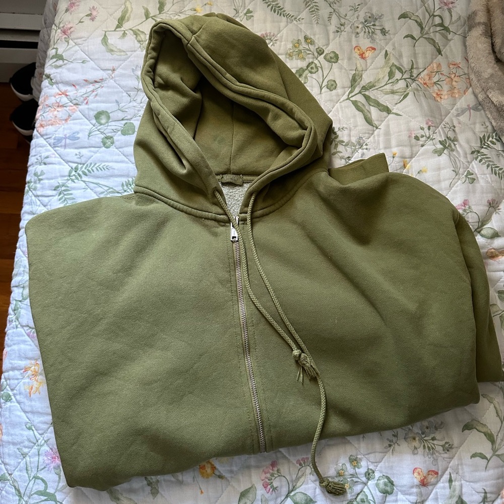 Brandy Melville/John Galt Zip Up💚
